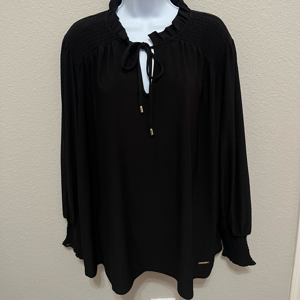 NWT, long sleeved, Anne Klein blouse with tie at collar
